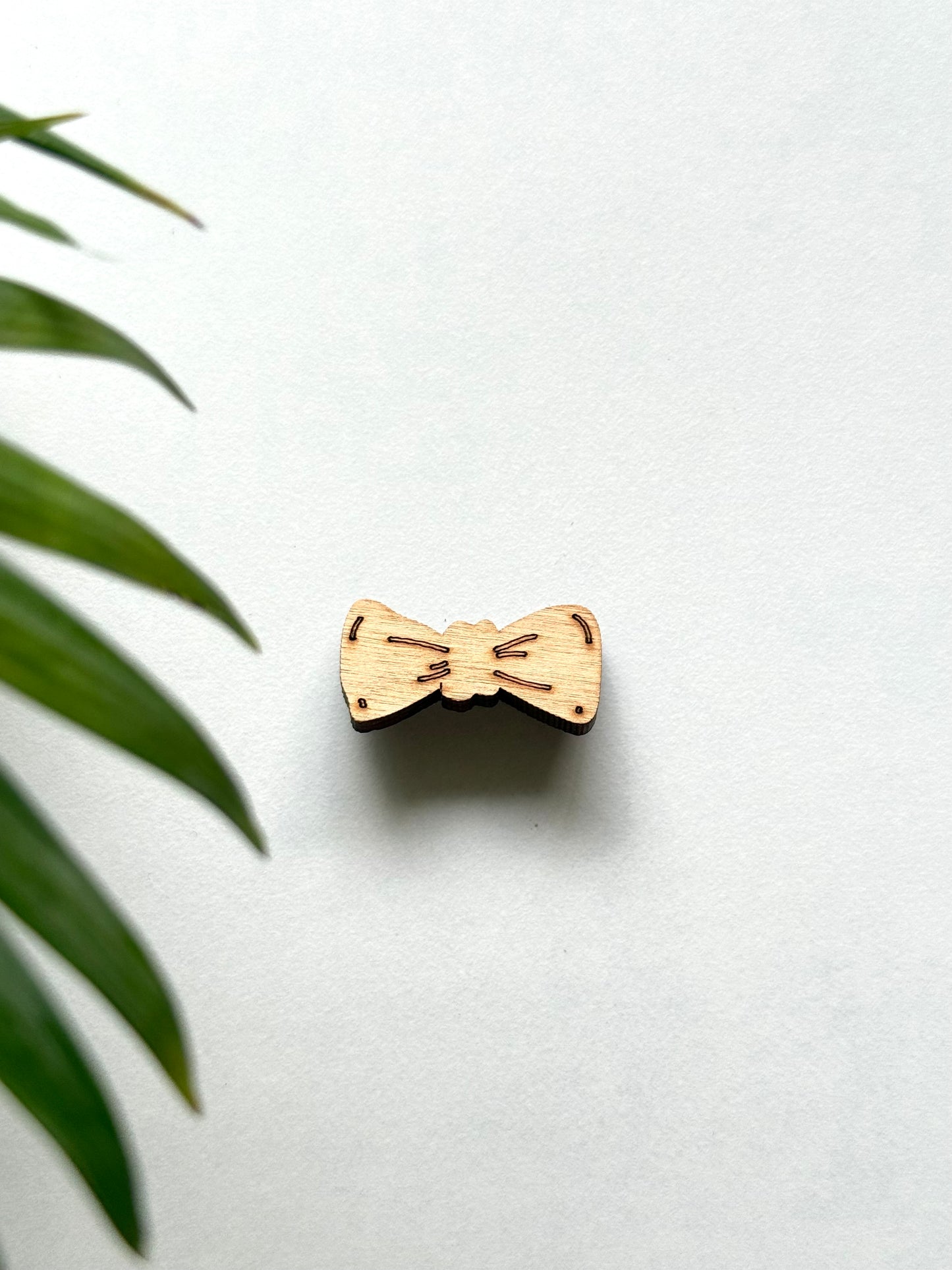 Bow Wooden Pin