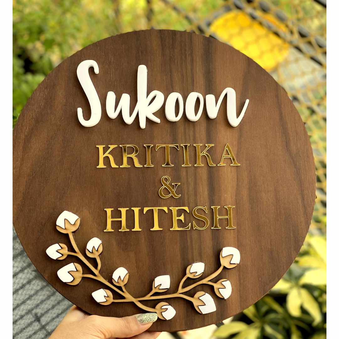 HappyEveryday Cotton Flower Wooden Nameplate (Circle)