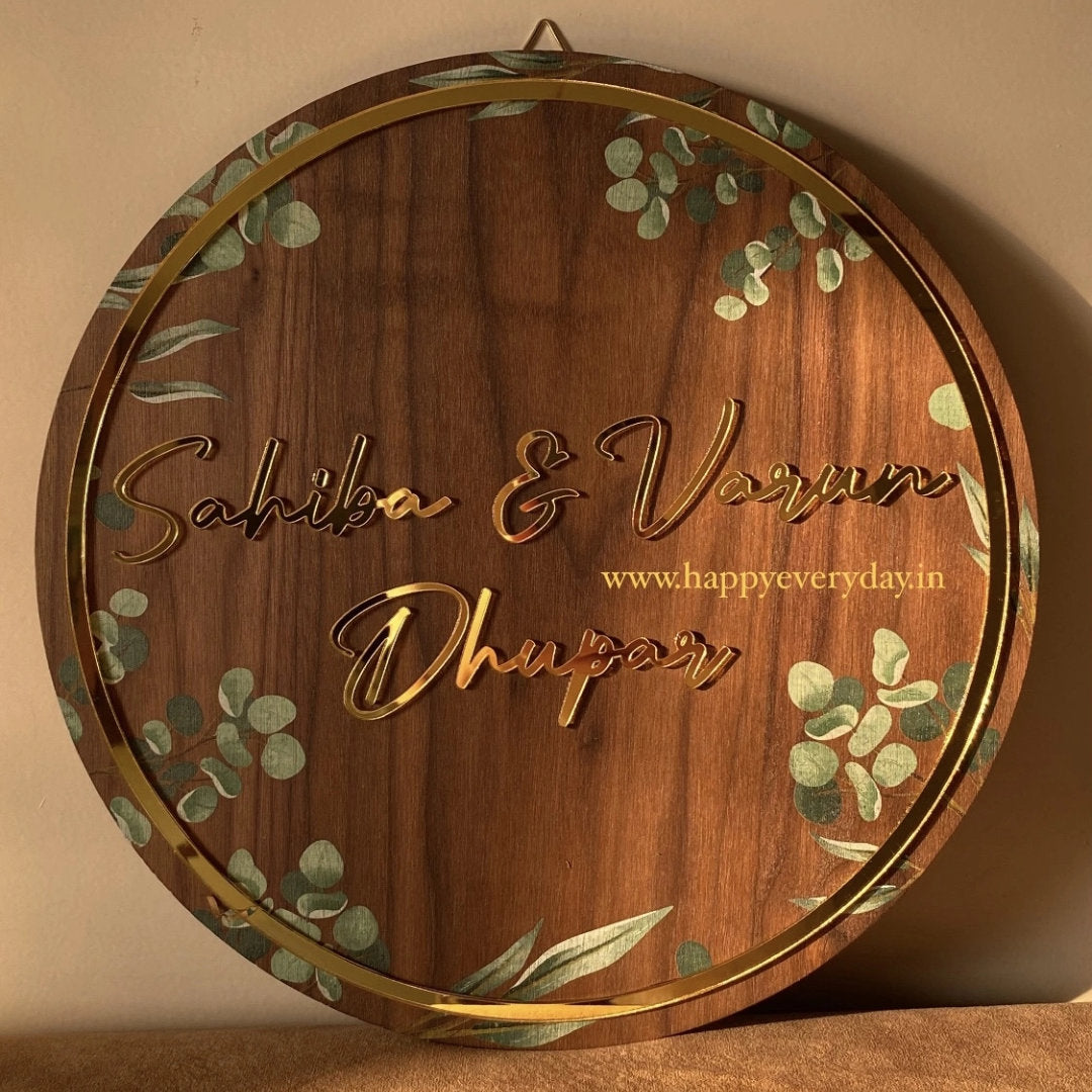 HappyEveryday Floral Walnut & Golden Wooden Nameplate (Circle)