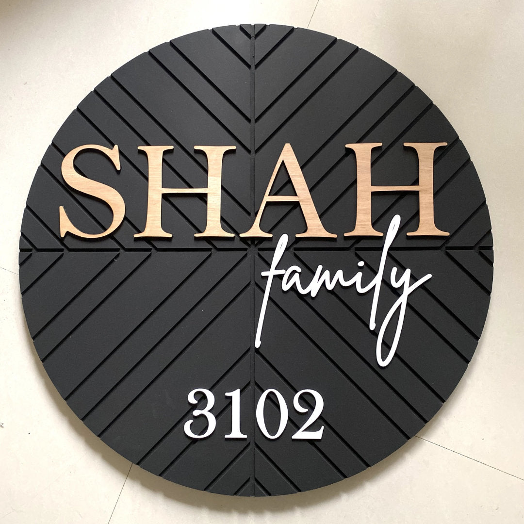 HappyEveryday Modern Classic Black Wooden Nameplate (Circle)