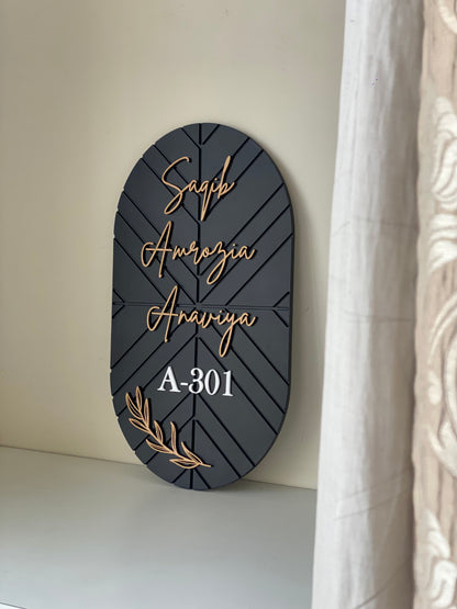 Capsule Modern Classic Grooved Nameplate