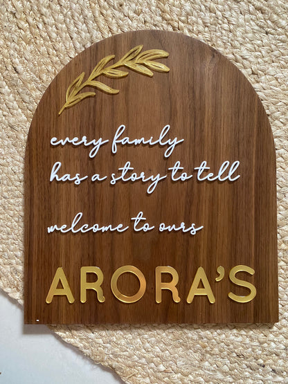 HappyEveryday Classic Arched Wooden Nameplate